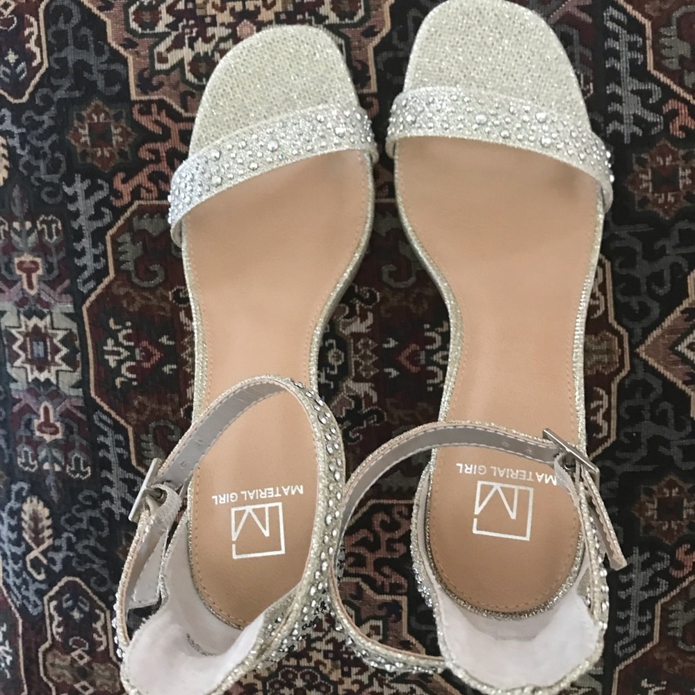 Material Girl Silver Shiny NWT Sandals